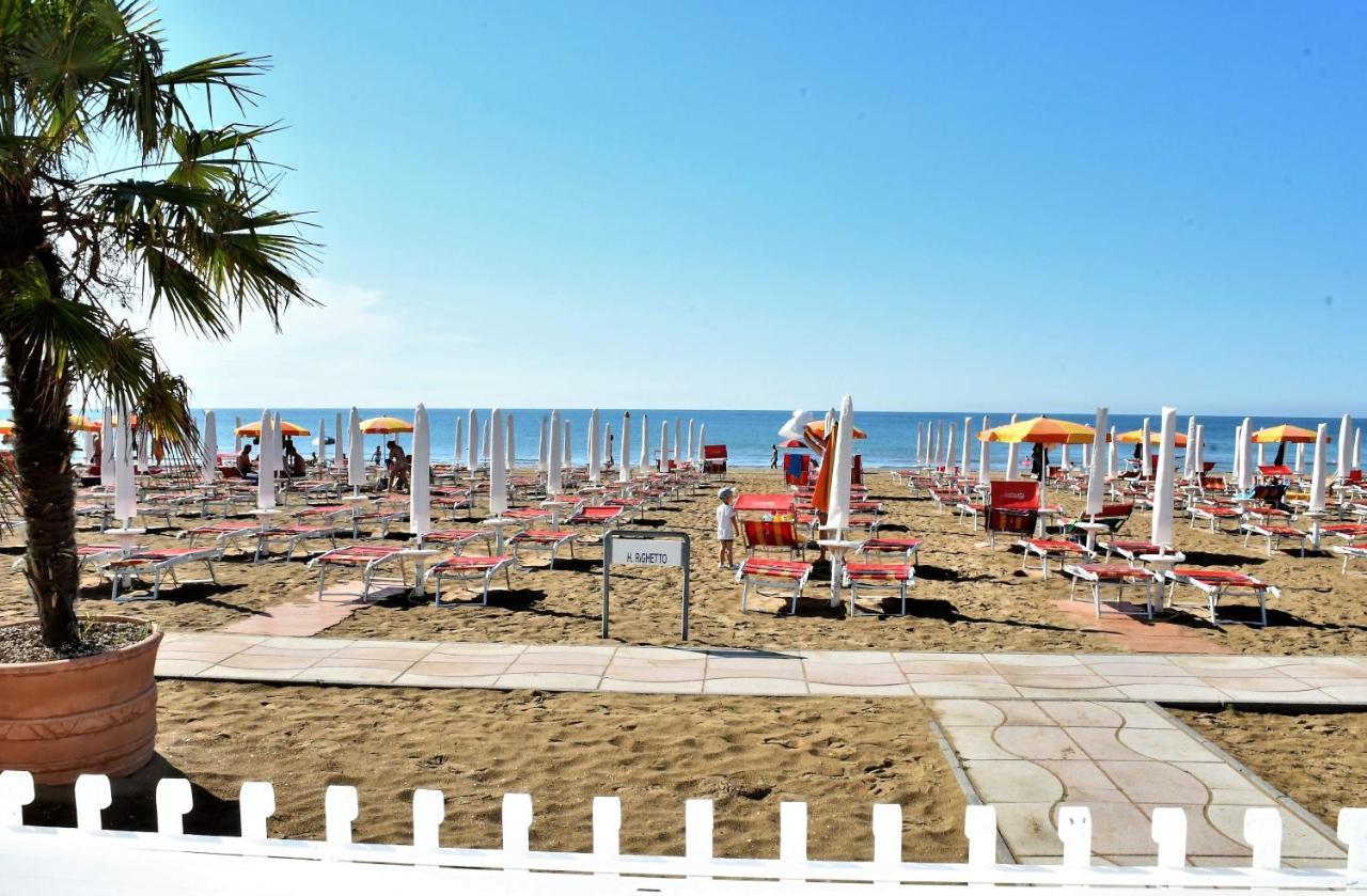 Hotel Righetto Fronte Mare Cavallino-Treporti Εξωτερικό φωτογραφία