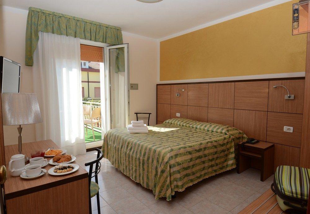 Hotel Righetto Fronte Mare Cavallino-Treporti Εξωτερικό φωτογραφία