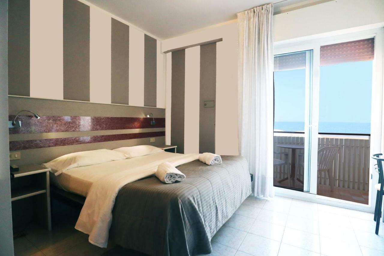 Hotel Righetto Fronte Mare Cavallino-Treporti Εξωτερικό φωτογραφία