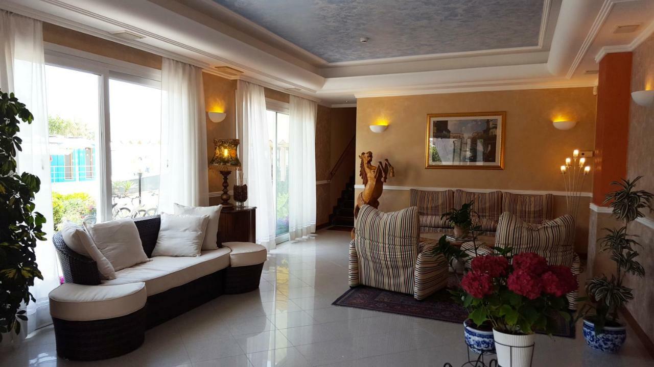 Hotel Righetto Fronte Mare Cavallino-Treporti Εξωτερικό φωτογραφία